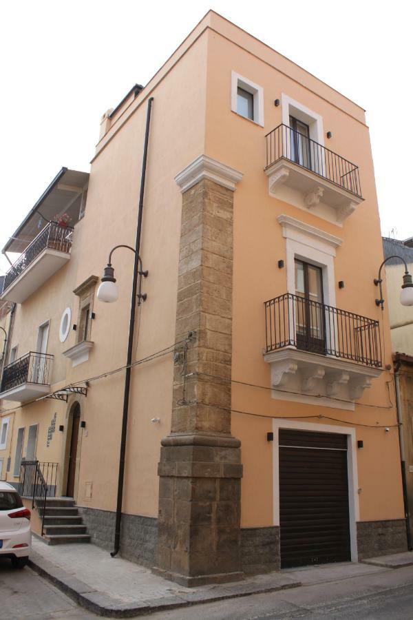 Casa Vacanze A Due Passi Grammichele Exterior foto